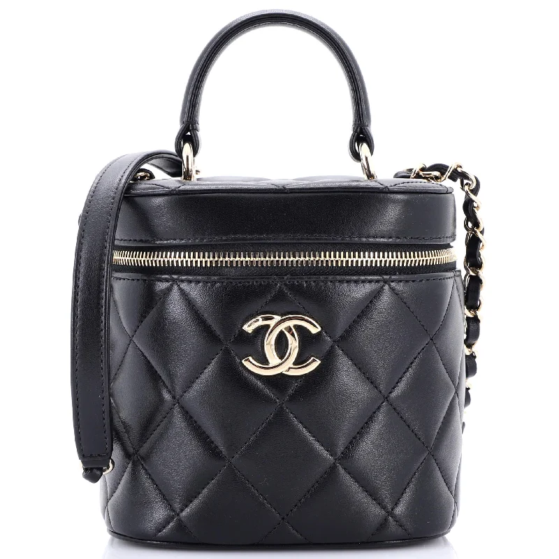 Chanel Designer Handbag with Unique DesignTrendy CC Top Handle Vanity Case Quilted Lambskin Small