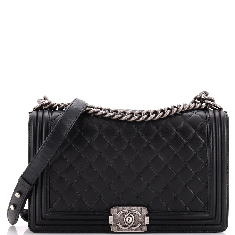 Chanel Black Handbag for Business MeetingsBoy Flap Bag Quilted Calfskin New Medium