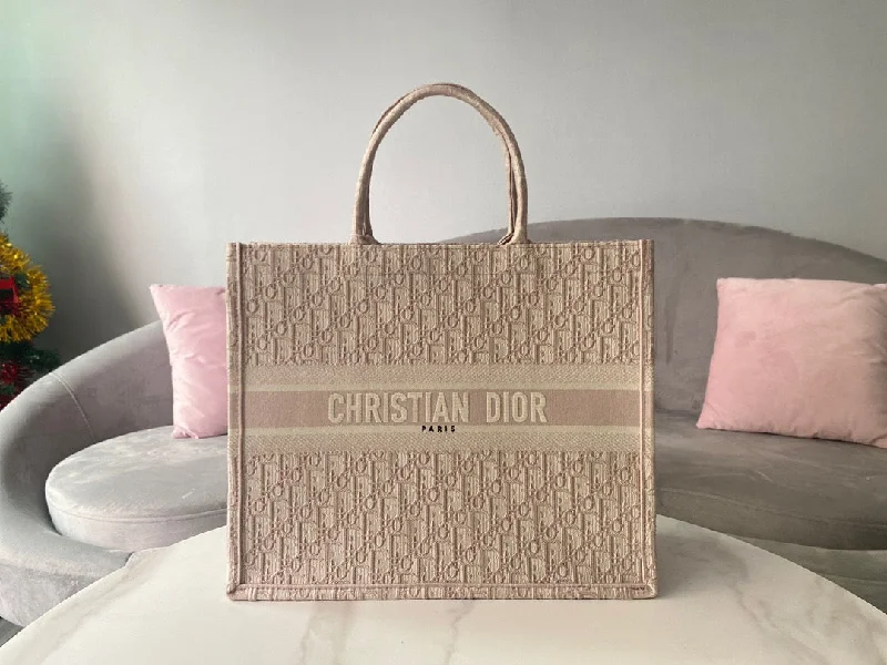 Stylish Christian Dior shoulder bags with a tassel - adorned zipperChristian Dior Large Book Tote Pink