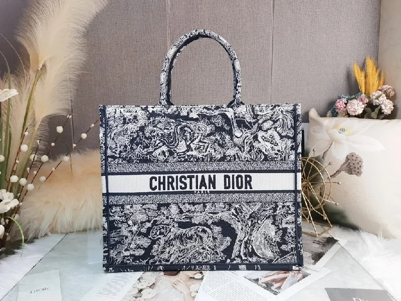 Christian Dior Saddle bags with a patent leather finish for a shiny lookChristian Dior Large Book Tote White