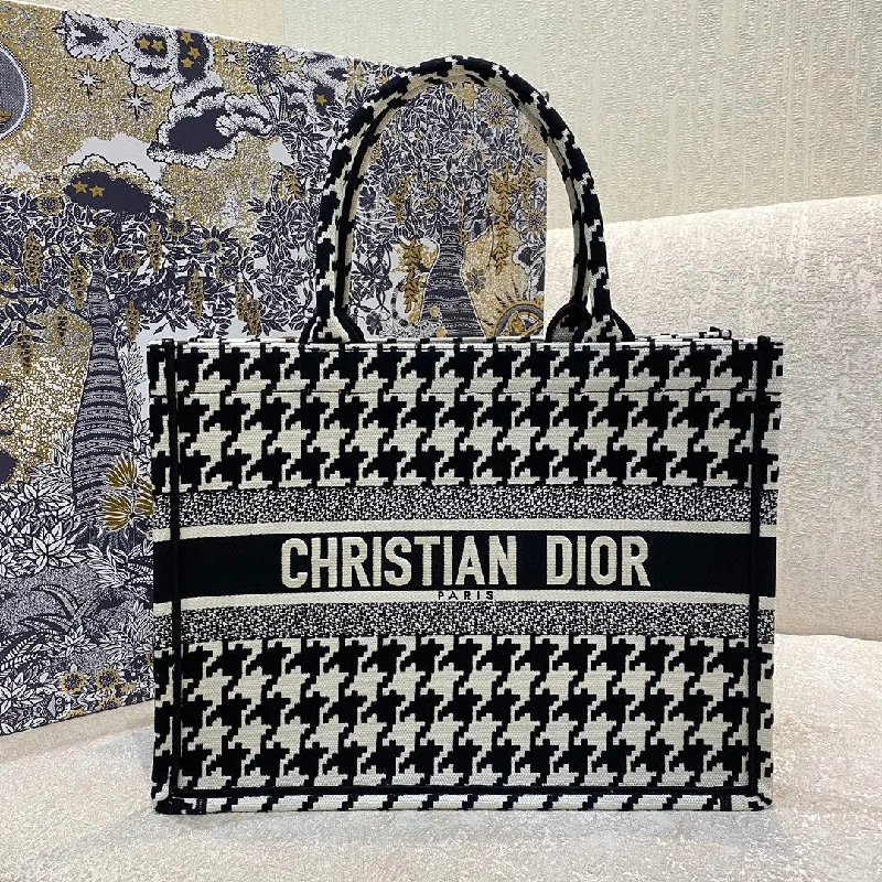 Christian Dior Saddle bags with a patent leather finish for a shiny lookChristian Dior MeChristian Diorum Book Tote Black Macro Houndstooth Embroidery, Blue