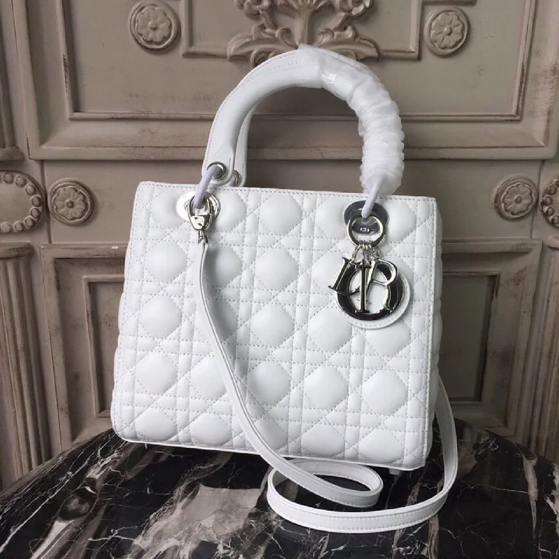 Christian Dior handbags with a detachable mirror for on - the - go touch - upsChristian Dior MeChristian Diorum Lady Bag White Silver Hardware For Women 24cm/9in  M0565BNGE_M030