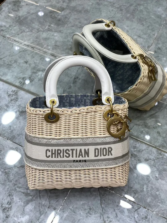 Luxury Christian Dior crossbody bags with a chain - link strapChristian Dior MeChristian Diorum Lady Natural Wicker and Blue Oblique Jacquard Bag, Blue, For Women  Handbags, 24cm  M0565CMVO_M808