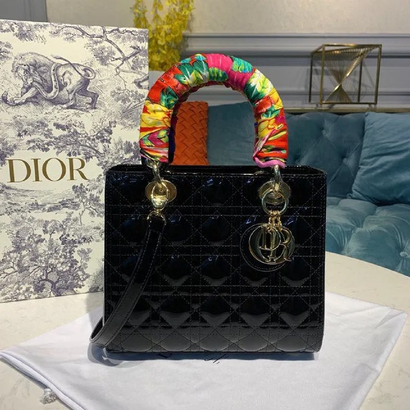 Christian Dior handbags with a snap - button closure and a decorative buckleChristian Dior MeChristian Diorum Patent Lady Bag Black For Women 24cm/9in