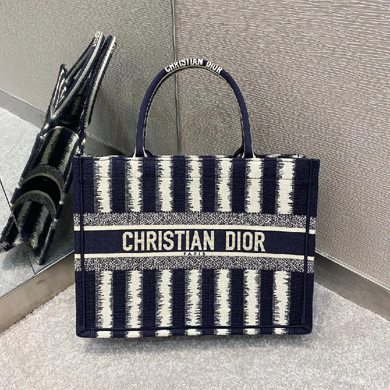 Christian Dior bags with a quilted pattern and gold - toned hardwareChristian Dior MeChristian Diorum Book Tote Blue D-Stripes Embroidery For Women 36cm/16.5in